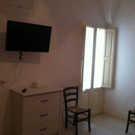 B&B Accogliente Dimora 푸티냐노